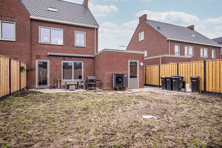 Foto 36 van Moerasstraat 35