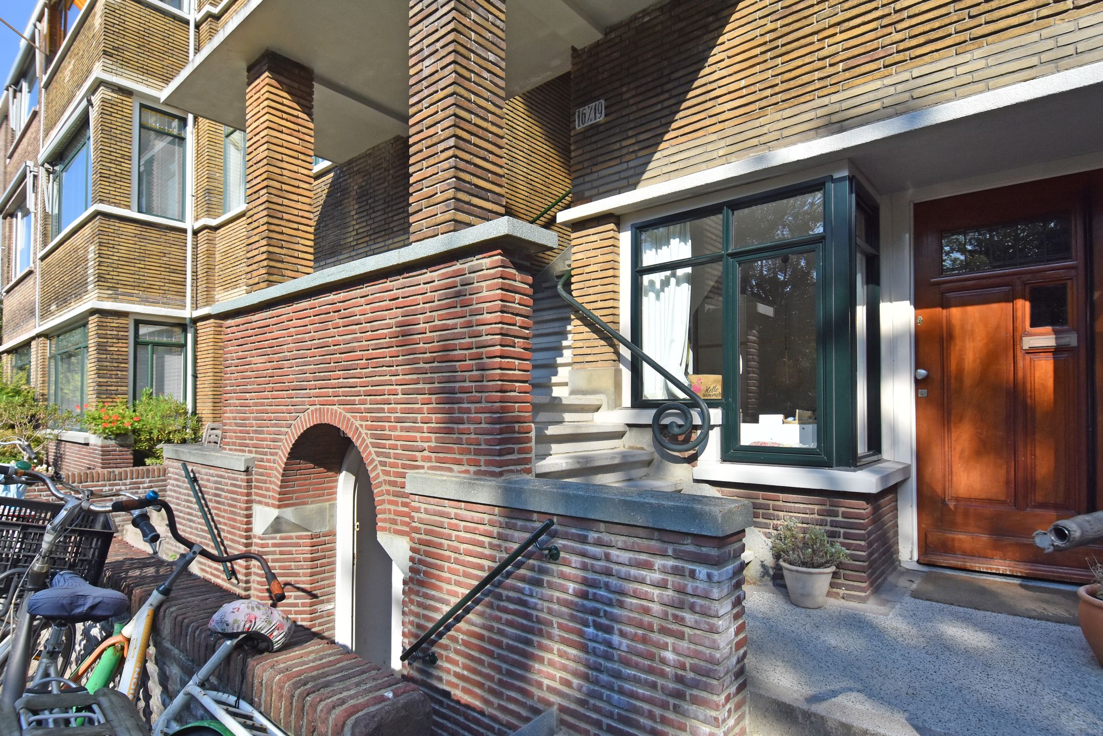 Foto 6 van Pinksterbloemplein 17