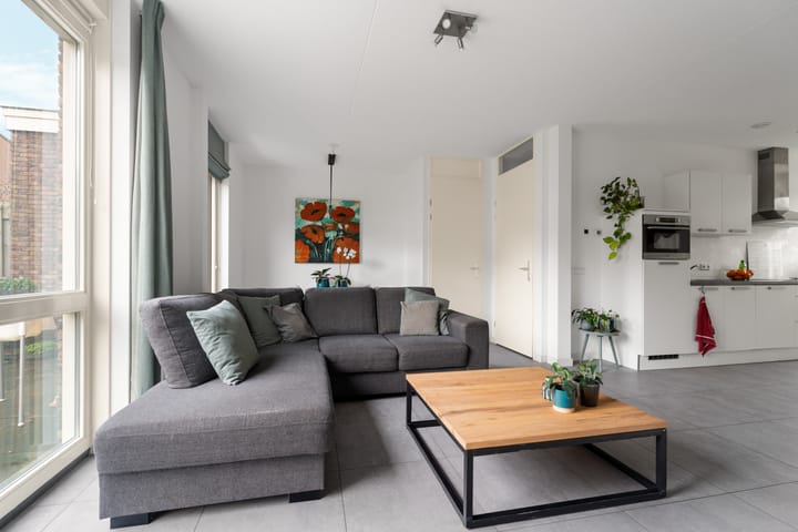 Photo 11 of Jan Luykenstraat 14