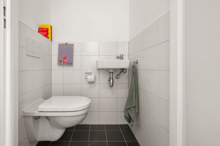 Photo 17 of Jan Luykenstraat 14