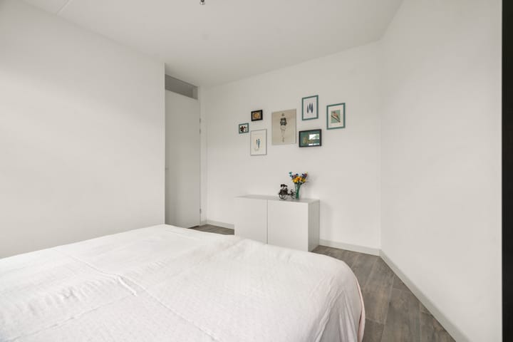 Photo 20 of Jan Luykenstraat 14