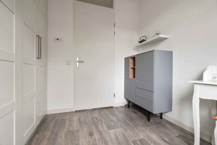 Photo 24 of Jan Luykenstraat 14