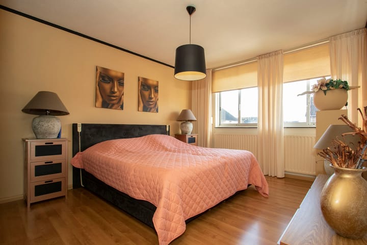 Photo 22 of Batavierenstraat 13