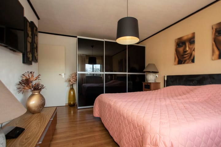 Photo 23 of Batavierenstraat 13