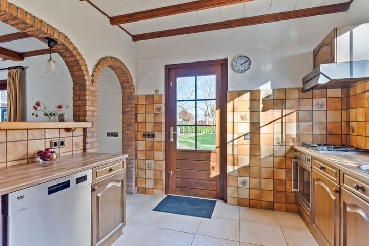 Photo 16 of Groenstraat 38