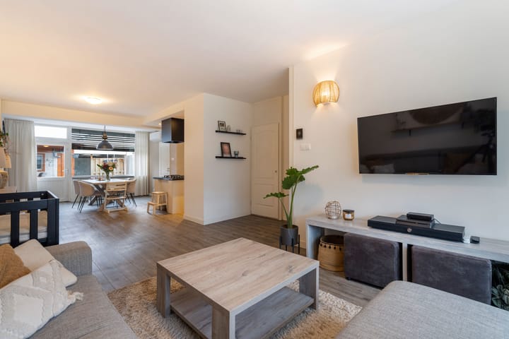 Foto 2 van Tromplaan 101