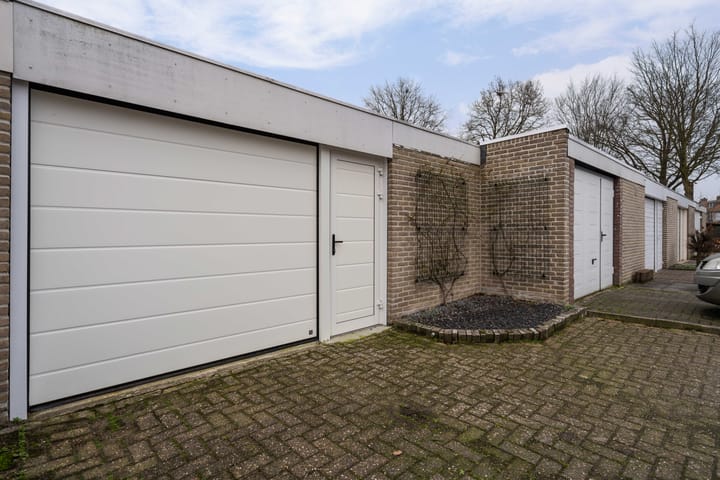 Foto 37 van Tromplaan 101