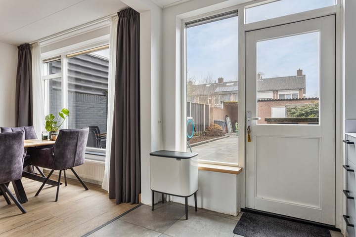 Foto 11 van Leeuwerikstraat 9