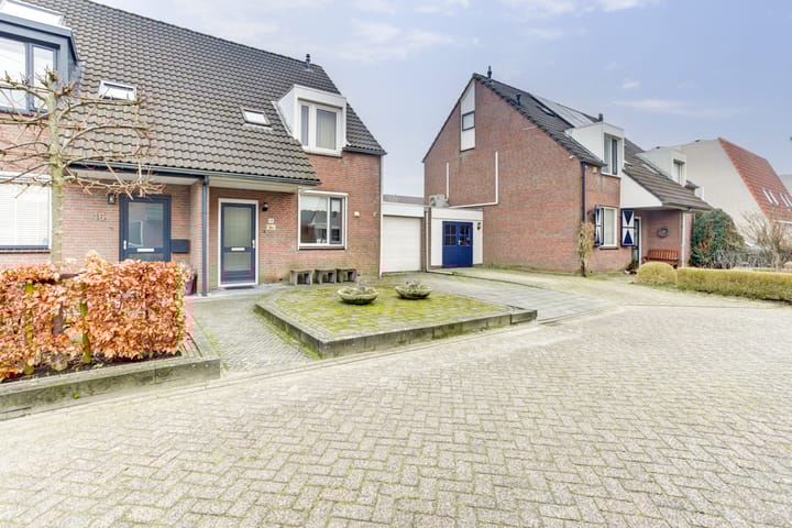 Foto 32 van Komijn 14