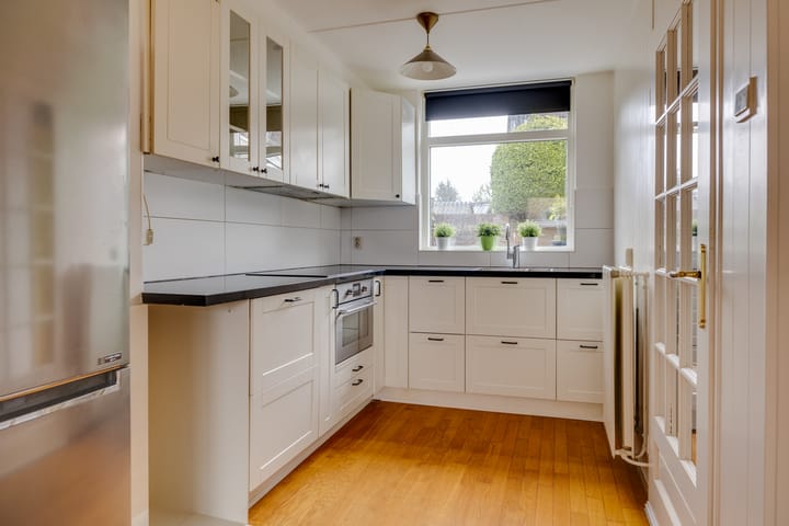 Foto 13 van Platanenlaan 36