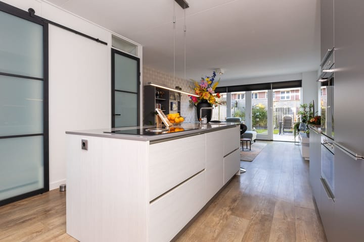 Foto 14 van Adriaan Anthoniszstraat 17