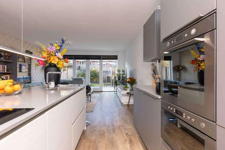 Foto 16 van Adriaan Anthoniszstraat 17