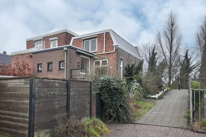 Foto 64 van Dennis Leestraat 51