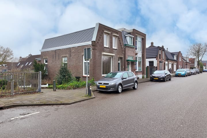 Foto 72 van Dennis Leestraat 51