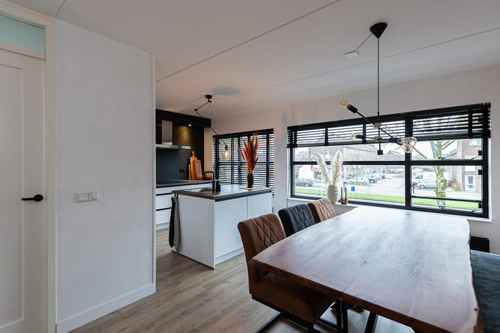 Foto 13 van Vrijheer van Eslaan 30