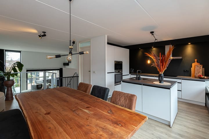 Foto 14 van Vrijheer van Eslaan 30