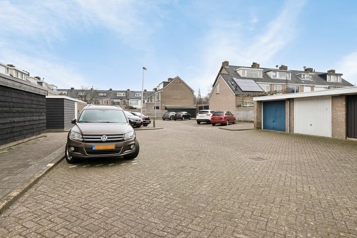 Photo 32 of C. Huygenslaan 15