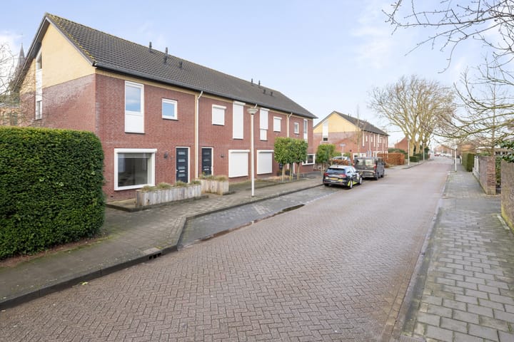 Foto 60 van Graaf Engelbrechtstraat 1