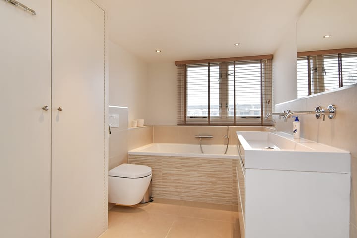 Photo 50 of Laan van Overvest 12