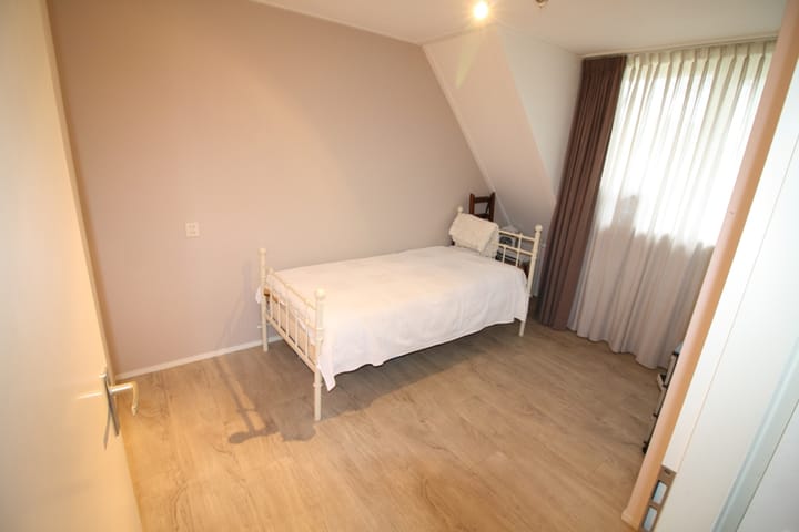 Photo 15 of Laan '40-'45 146