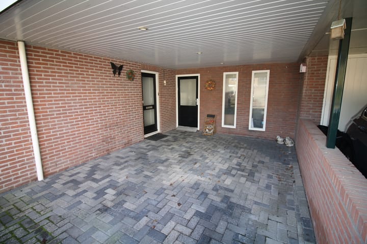 Photo 24 of Laan '40-'45 146