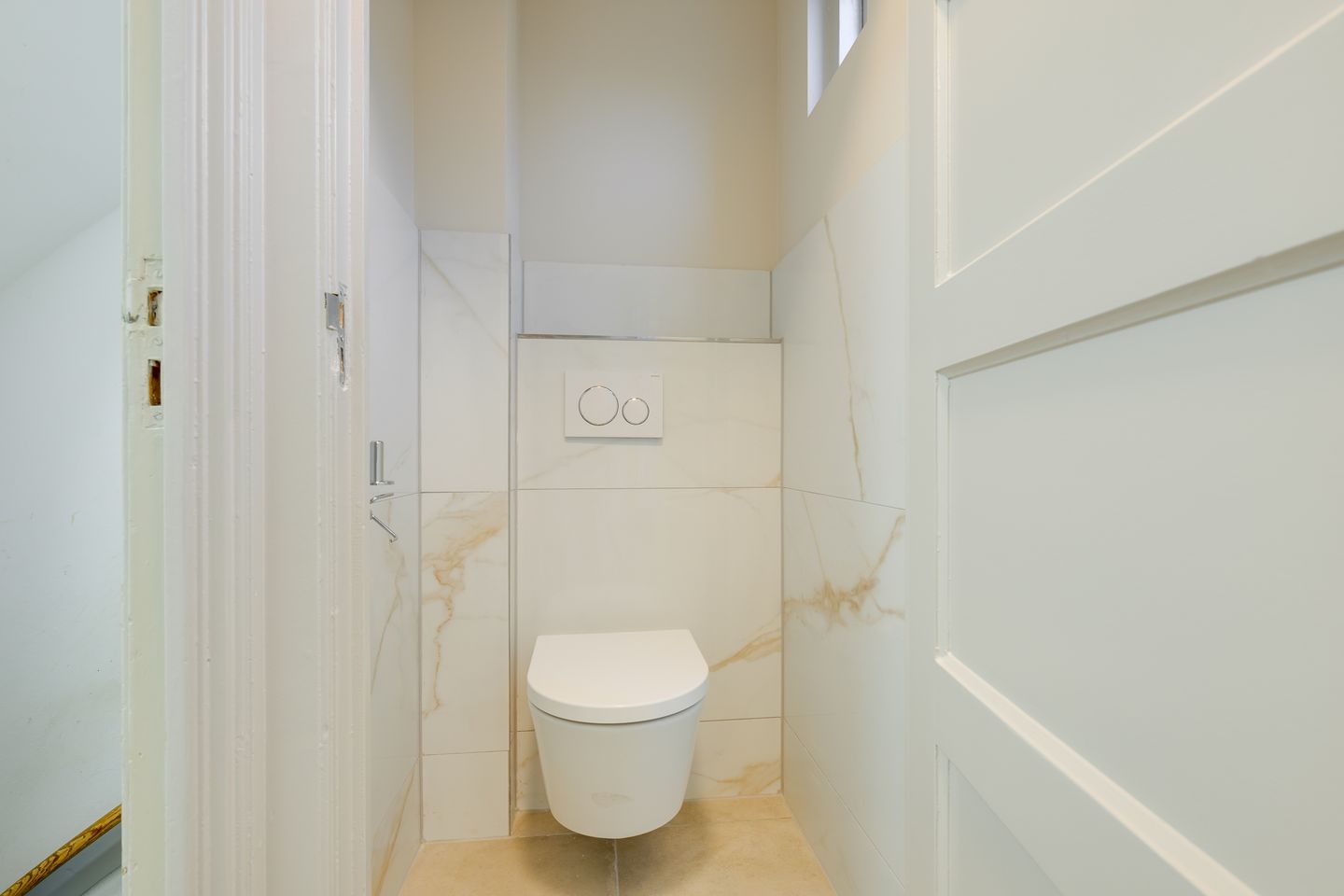 Photo 4 of Kort Rapenburg 15-A