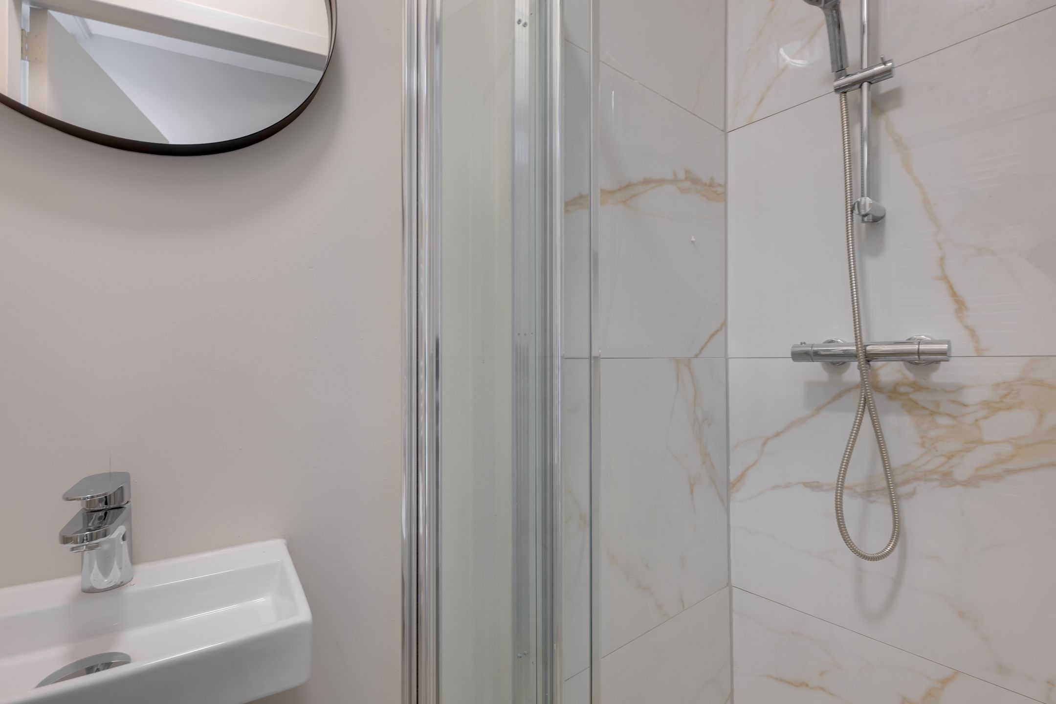 Photo 15 of Kort Rapenburg 15-A