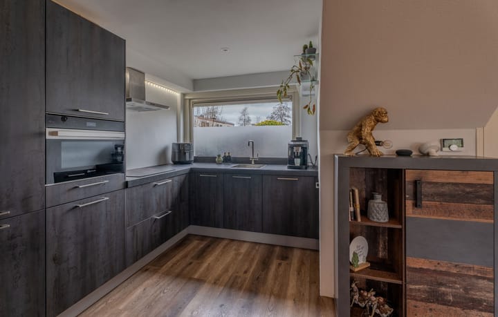 Foto 3 van Menadostraat 21