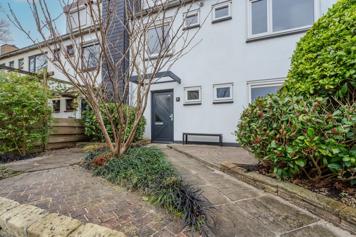 Foto 8 van Menadostraat 21