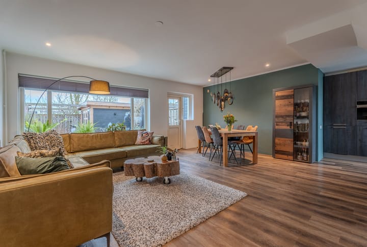 Foto 13 van Menadostraat 21