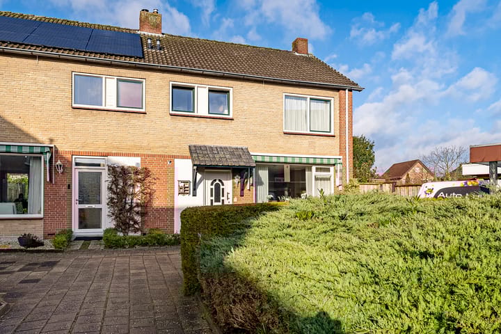 Foto 1 van Begoniastraat 9