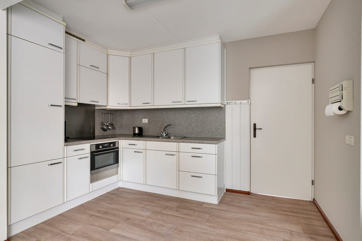 Foto 11 van Looierstraat 6