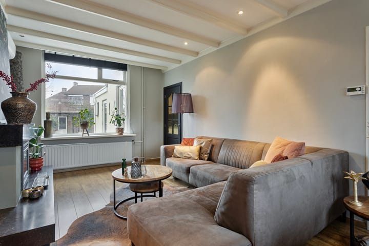 Foto 6 van Emmaplein 11