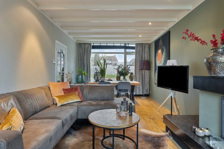 Foto 3 van Emmaplein 11