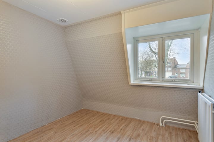 Foto 26 van Emmaplein 11