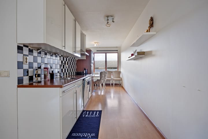 Foto 8 van Willem Molenbroekplein 50