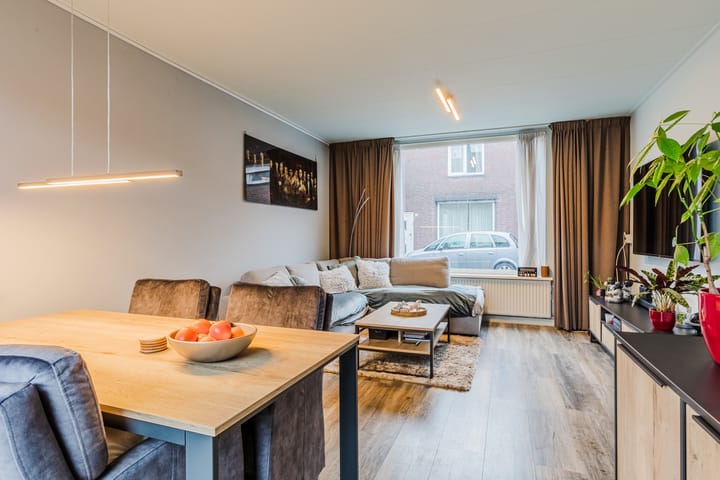 Foto 3 van Willem Knuttelstraat 39