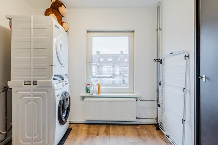 Foto 15 van Willem Knuttelstraat 39