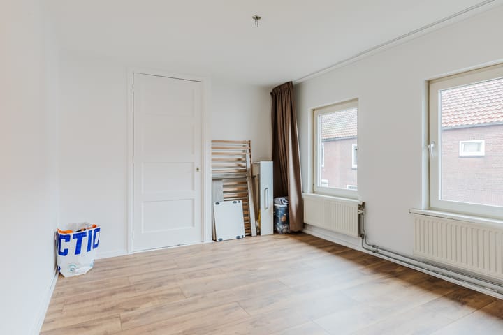 Foto 16 van Willem Knuttelstraat 39