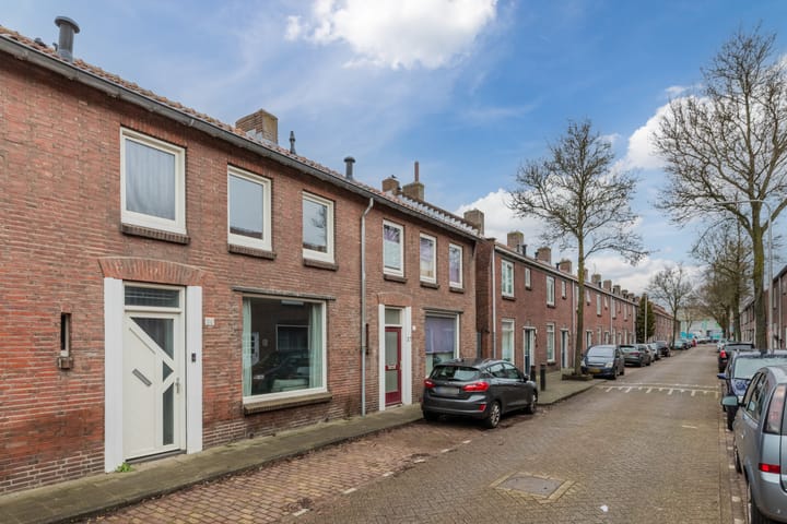 Foto 30 van Willem Knuttelstraat 39