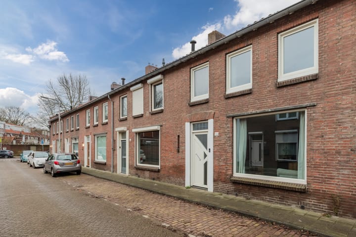 Foto 31 van Willem Knuttelstraat 39