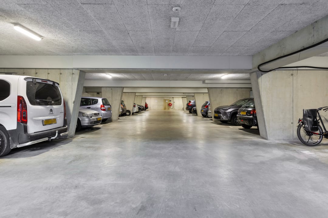 Photo 23 of Wilhelminastraat 4-M