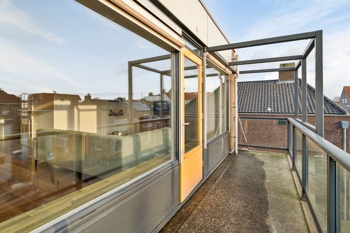 Foto 23 van Midden-Scheepvaartstraat 29