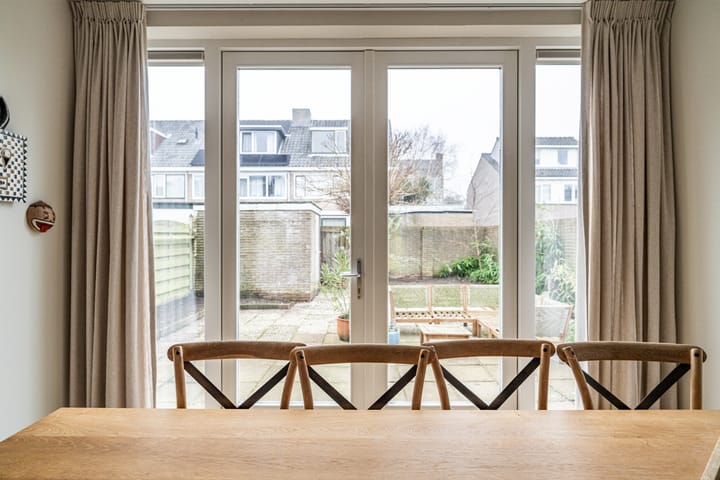 Foto 9 van van Wassenaarstraat 9