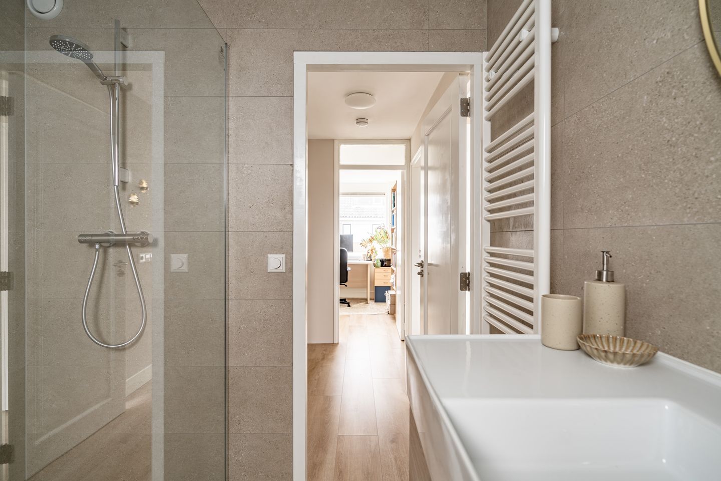 Foto 34 van van Wassenaarstraat 9