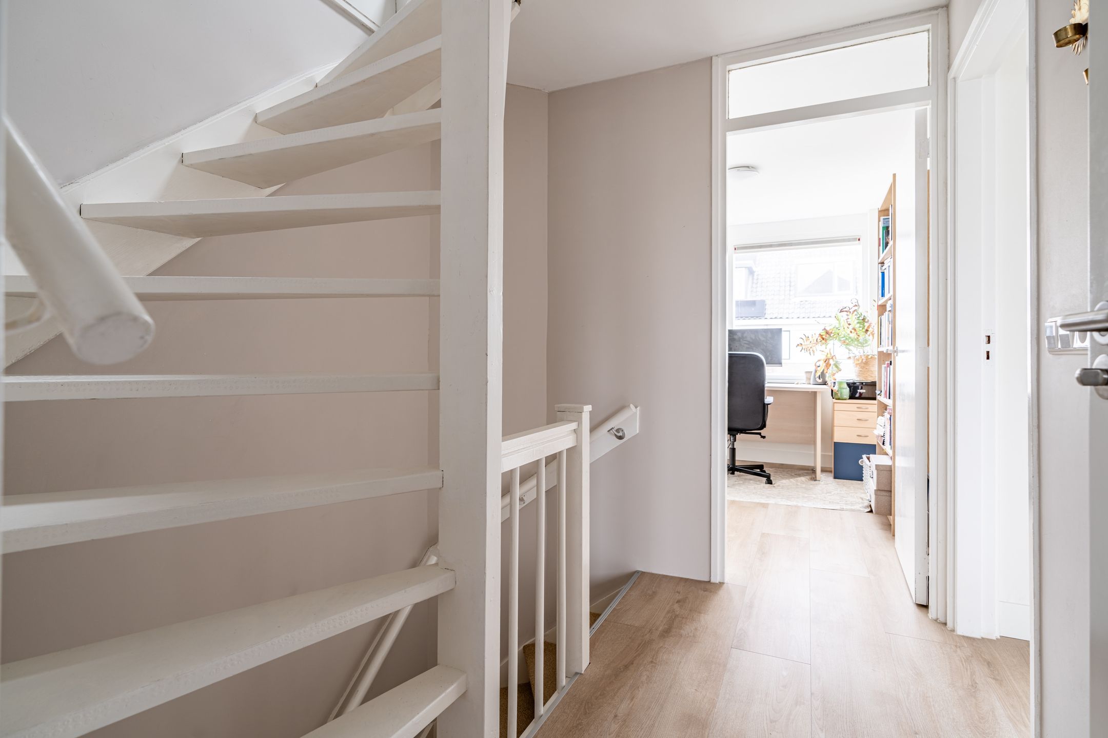 Foto 42 van van Wassenaarstraat 9