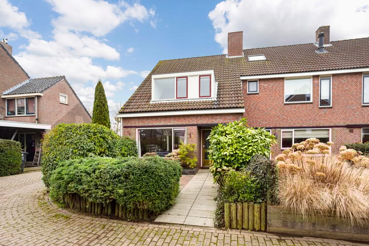 Foto 2 van Stroband 8