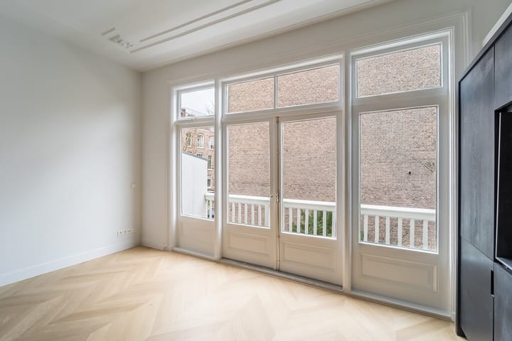 Foto 6 van Van Breestraat 73-C