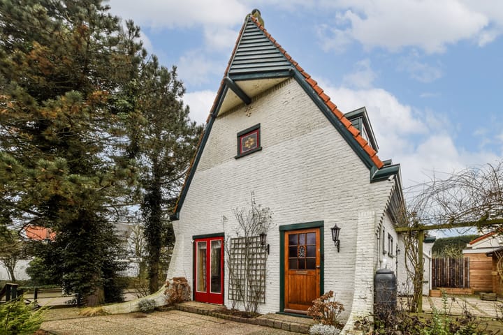 Foto 1 van Jhr. P.N. Quarles van Uffordlaan 1