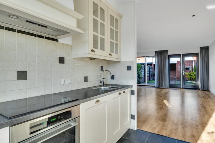 Foto 11 van Walstein 77